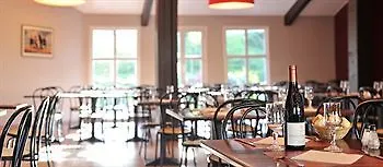 Brit Hotel Confort Lyon Dardilly 2*,